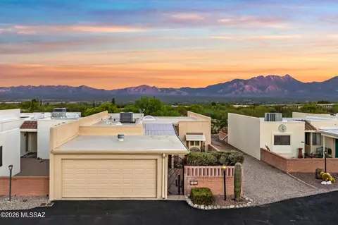 907 W Rio Altar, Green Valley, AZ 85614