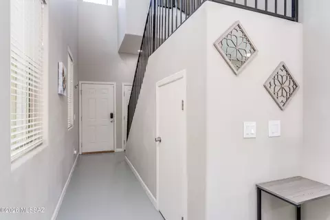 Entry Way - 168 E Stone Ct, Tucson, AZ 85705 photo 1 of 2