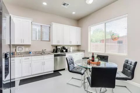 Kitchen - 168 E Stone Ct, Tucson, AZ 85705 photo 2 of 4