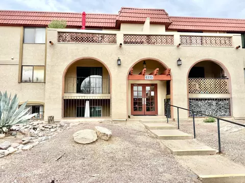 6335 N Barcelona Ln #717, Tucson, AZ 85704