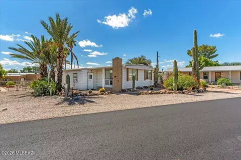 6005 W Lazy S St, Tucson, AZ 85713
