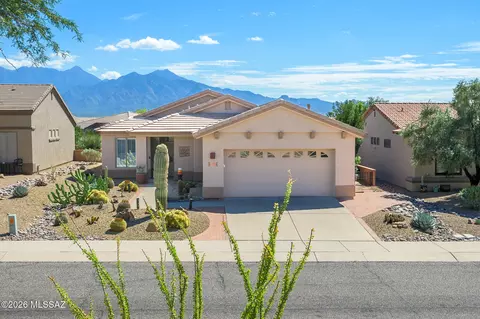4751 S Longmore Dr, Green Valley, AZ 85622