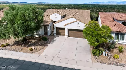 1961 N Laguna Oaks Dr, Green Valley, AZ 85614