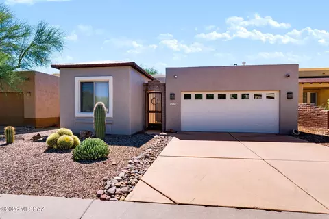262 Market Cir, Tubac, AZ 85646