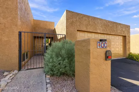 700 E Placita Leslie, Tucson, AZ 85718