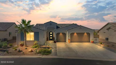 1724 E Hollow Creek Dr, Green Valley, AZ 85614