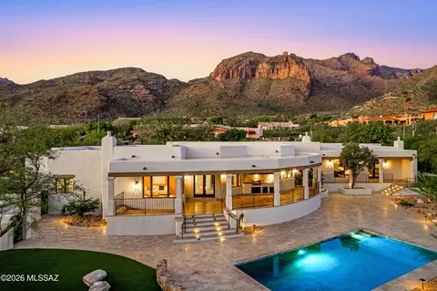 7370 N Catalina Ridge Dr, Tucson, AZ 85718