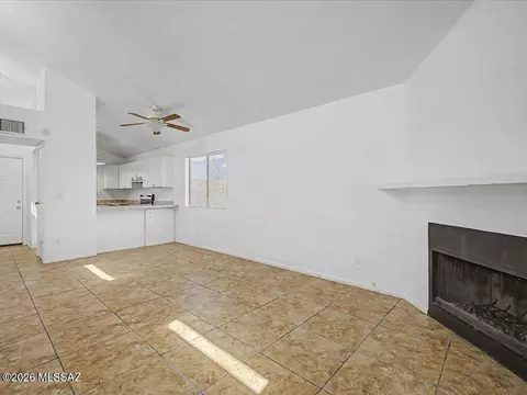 Living - 5704 E 24th St, Tucson, AZ 85711 photo 7 of 8