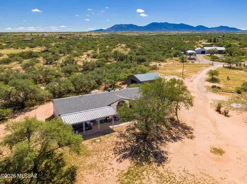 2498 W Columbine Ln, Benson, AZ 85602
