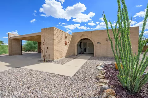 341 W Rio-santa Cruz, Green Valley, AZ 85614