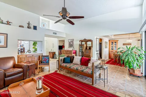 Living - 6801 E Brownstone Pl, Tucson, AZ 85750 photo 2 of 5