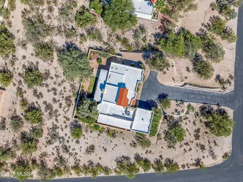 View/Area - 6801 E Brownstone Pl, Tucson, AZ 85750 photo 8 of 11