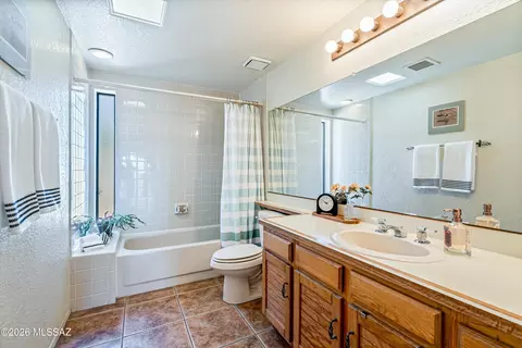 Bath - 6801 E Brownstone Pl, Tucson, AZ 85750 photo 2 of 2