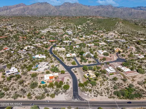 View/Area - 6801 E Brownstone Pl, Tucson, AZ 85750 photo 9 of 11