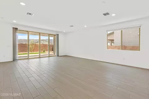 Living - 13959 E Lagomorpha Pl, Vail, AZ 85641 photo 1 of 3
