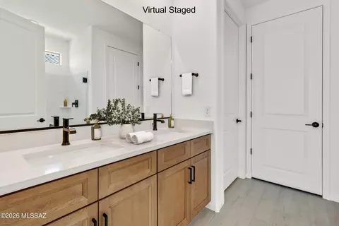 Bath - 13959 E Lagomorpha Pl, Vail, AZ 85641 photo 1 of 2