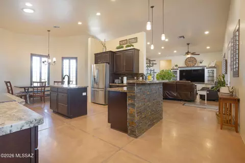 Kitchen - 2540 E Lomas Dr, Vail, AZ 85641 photo 6 of 6