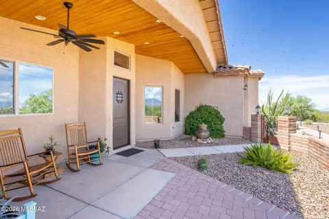 Exterior - 2540 E Lomas Dr, Vail, AZ 85641 photo 3 of 9