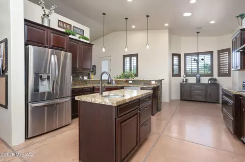 Kitchen - 2540 E Lomas Dr, Vail, AZ 85641 photo 1 of 6