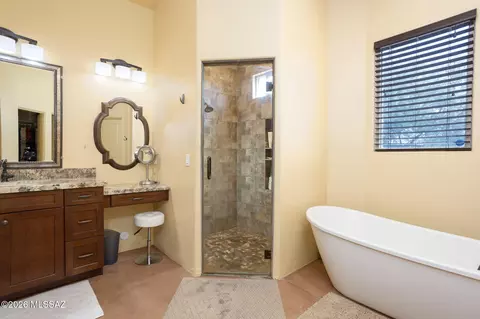 Bath - 2540 E Lomas Dr, Vail, AZ 85641 photo 3 of 5