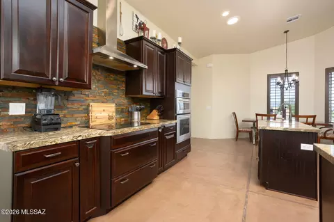 Kitchen - 2540 E Lomas Dr, Vail, AZ 85641 photo 3 of 6