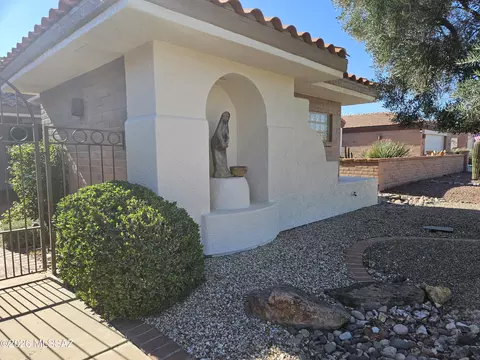 4490 S Golf Estates Dr, Green Valley, AZ 85622