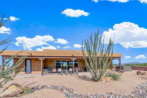 Exterior - 3221 W Thunder Pass Rd, Benson, AZ 85602 photo 8 of 11
