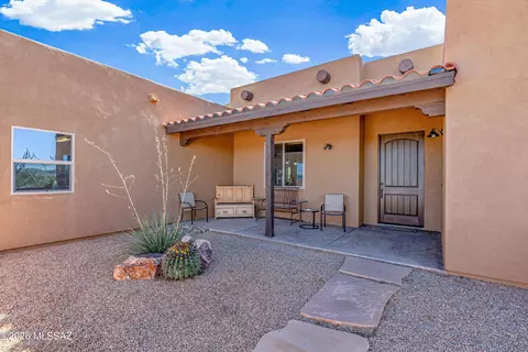 Exterior - 3221 W Thunder Pass Rd, Benson, AZ 85602 photo 6 of 11