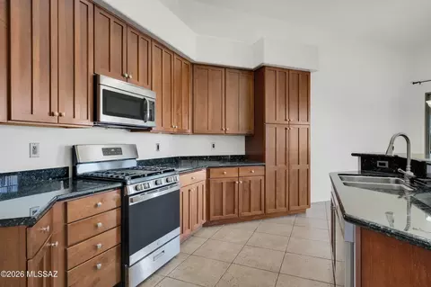Kitchen - 14024 E Fairway Bluff Ct, Vail, AZ 85641 photo 1 of 3