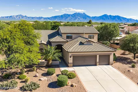 1316 N Marshview Ln, Green Valley, AZ 85614