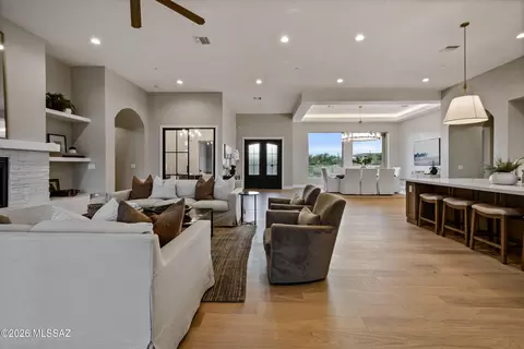 8449 S Triangle R Ranch Pl, Vail, AZ 85641