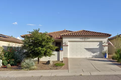 810 N Observation Trl, Green Valley, AZ 85614