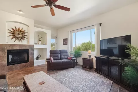 Living - 14061 E Copper Mesa Ct, Vail, AZ 85641 photo 4 of 5