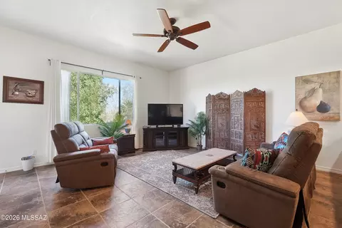 Living - 14061 E Copper Mesa Ct, Vail, AZ 85641 photo 3 of 5