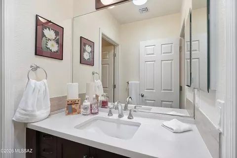 Bath - 14061 E Copper Mesa Ct, Vail, AZ 85641 photo 1 of 4