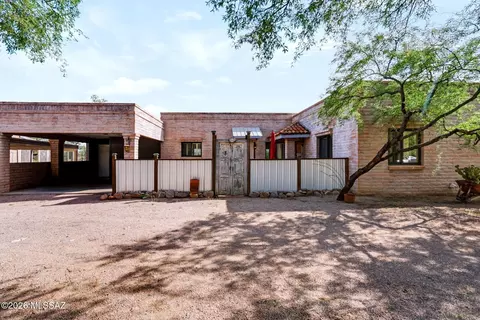 35 Tubac Rd, Tubac, AZ 85646