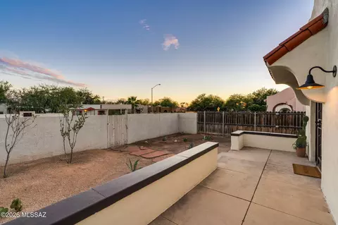 Exterior - 2339 E 6th St, Tucson, AZ 85719 photo 6 of 7