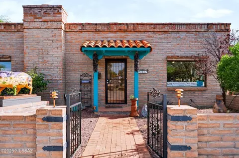 37 Tubac Rd, Tubac, AZ 85646