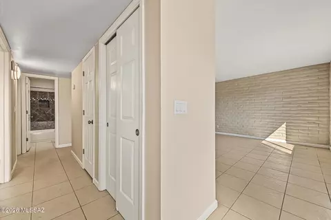 Entry Way - 6755 E Hawk Dr, Tucson, AZ 85730 photo 1 of 2