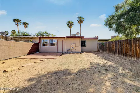 Exterior - 6755 E Hawk Dr, Tucson, AZ 85730 photo 6 of 8
