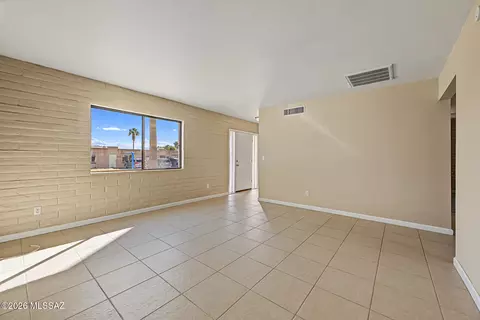 Living - 6755 E Hawk Dr, Tucson, AZ 85730 photo 3 of 4