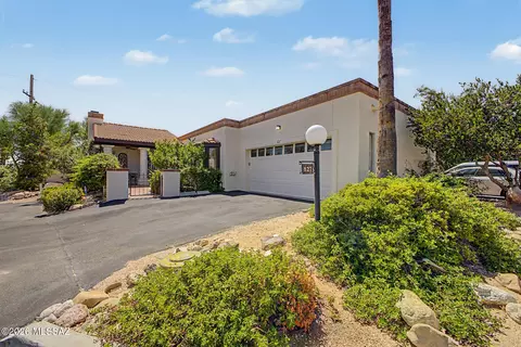 827 W Palma De Coco, Tucson, AZ 85704