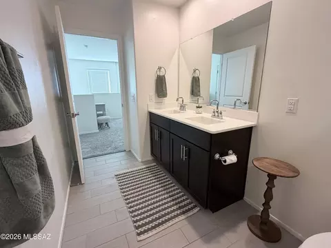 Bath - 11299 S Weismann Dr, Vail, AZ 85641 photo 4 of 4