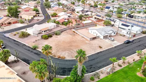8964 W Century Dr, Arizona City, AZ 85123