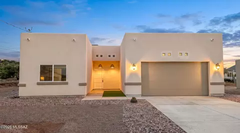 1851 Isabel Ct, Rio Rico, AZ 85648