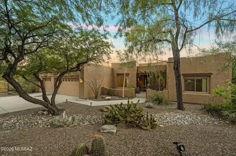 11667 N La Tanya Dr, Oro Valley, AZ 85737