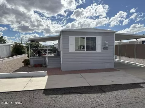 5831 W Flying W St, Tucson, AZ 85713