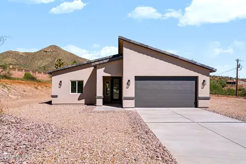 1330 Ginger Ct, Rio Rico, AZ 85648