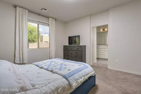 Bedroom - 8928 E Wright School Loop, Tucson, AZ 85715 photo 1 of 4