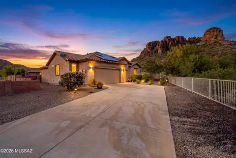 4240 W Golden Gate Mountain Ct, Tucson, AZ 85746